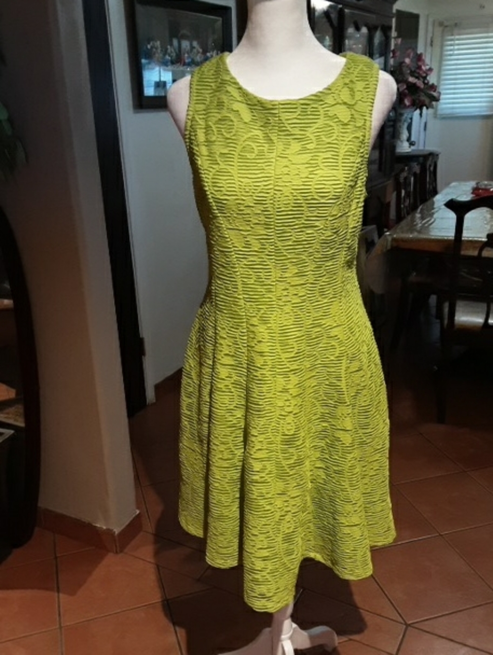 Sandra Darren Lime Green Sleeveless Fit & Flare Dress